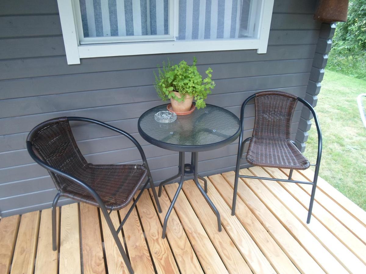 Tihase Puhkemajake Pärnu Extérieur photo